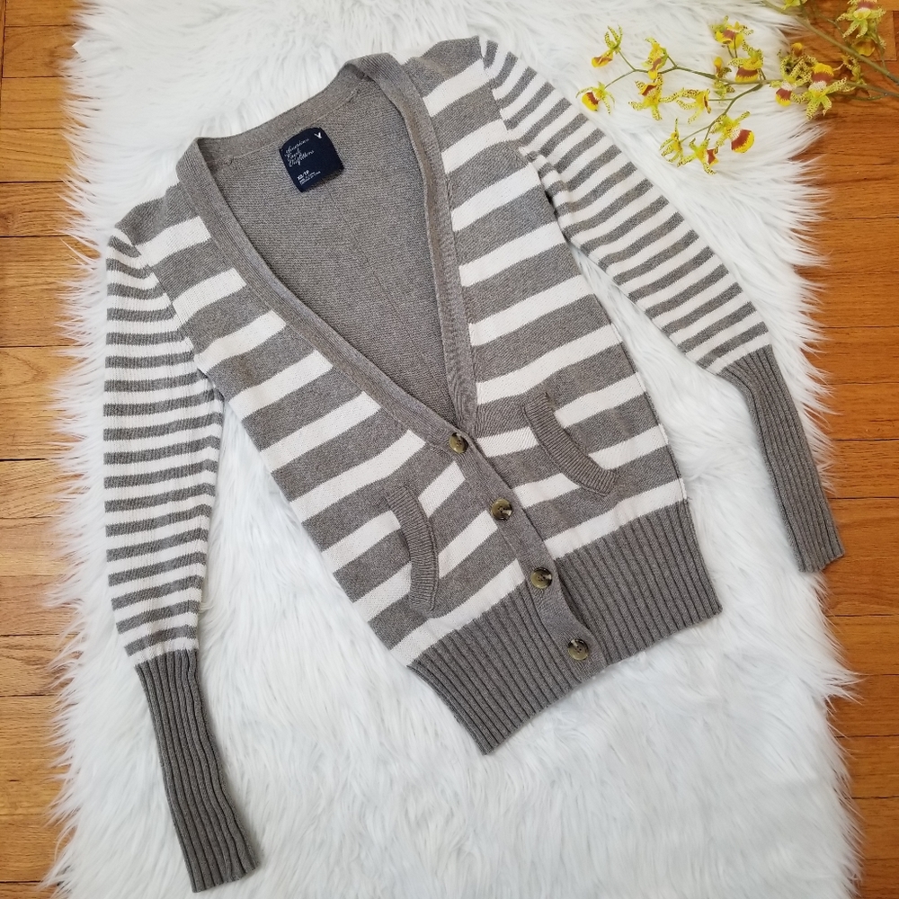 AMERICAN EAGLE Gray And White Striped Cardigan SIZE XS......